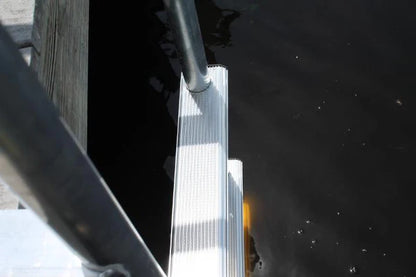 RIO MARINE CUSTOMS | 3-Step Big Foot Ladder | Model LD3BF | 18 5/8" W x 36" H | 3¼" Grooved Rungs | Universal Dock & Seawall
