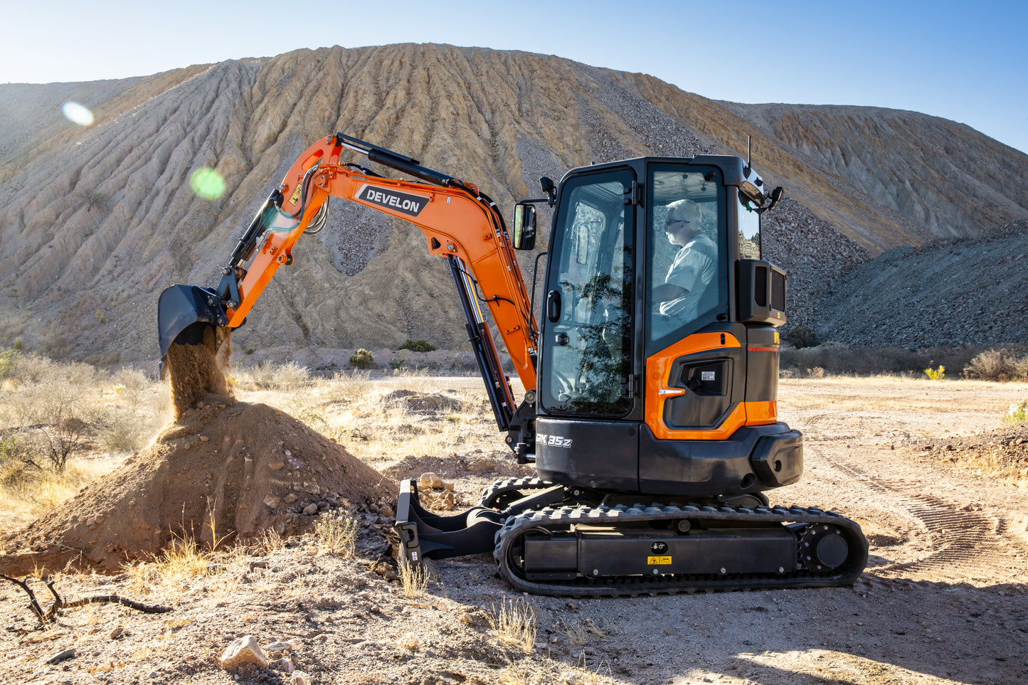 Develon | Mini Excavator | DX35Z-7 | Cab Machine | Long Arm | 24″ Bucket | Thumb | 66" Overall Width | 4 Tons