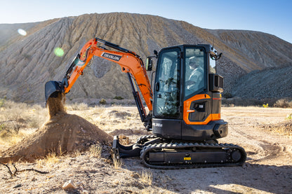 Develon | Mini Excavator | DX35Z-7 | Cab Machine | Long Arm | 24″ Bucket | Thumb | 66" Overall Width | 4 Tons