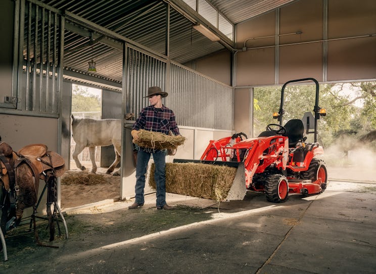 Kioti CS2220 Sub-Compact Tractor With Loader & Mid-Mount Mower | 21HP Gross Power | Hydrostatic Transmission, Ergonomic Controls