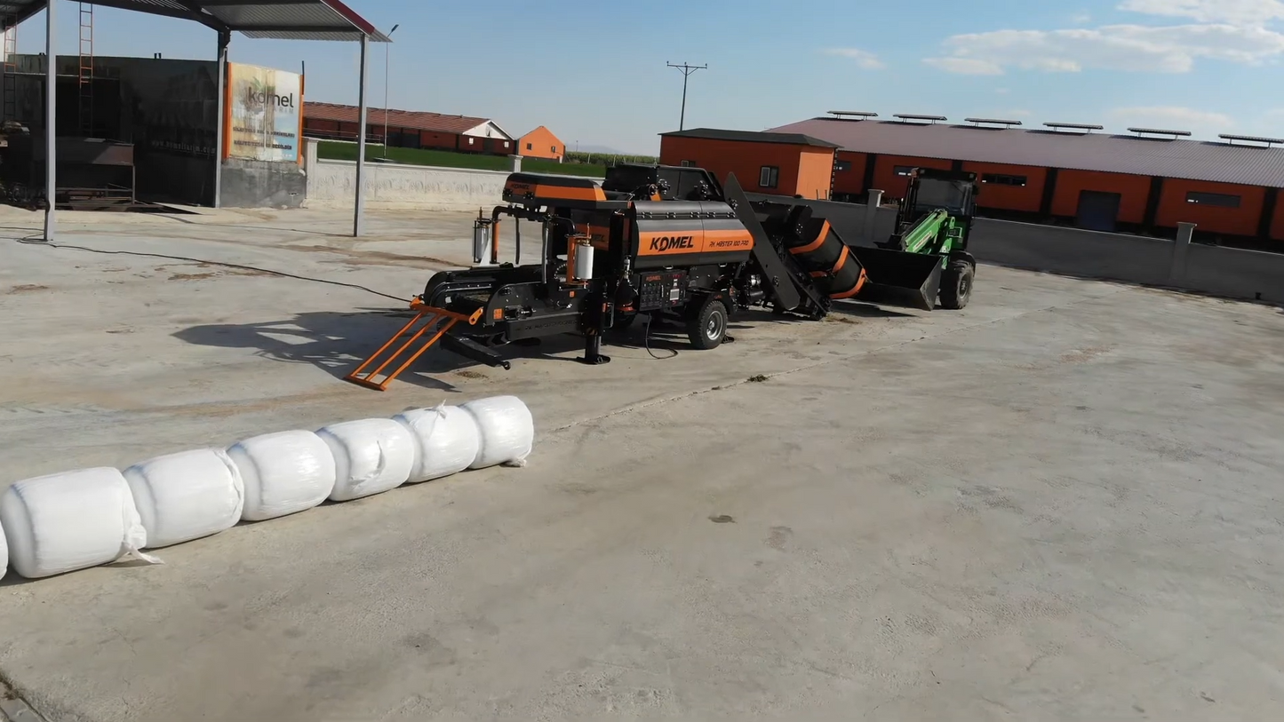 Komel RK Master 100 PRO Round Baler | Bale Width 23.6" inches | Engine Horsepower 25-75 HP | For Tractors & Electric Systems