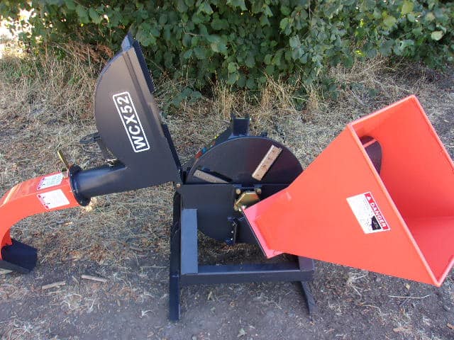 Farmer Helper Self Feeding Wood Chipper | Model FH-WCX52 | Chipping Capacity Diameter 5" | 18–45 HP | For Tractor
