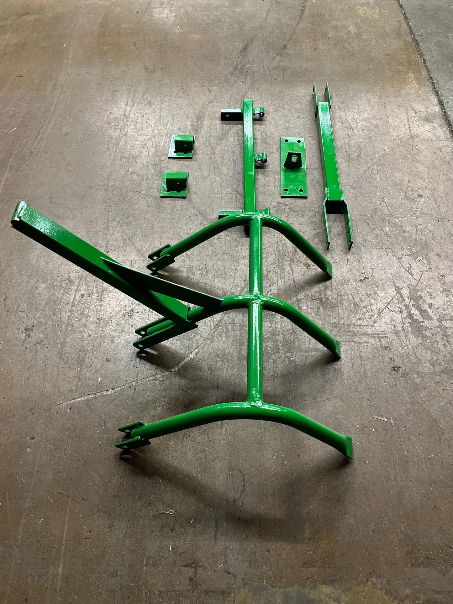 Little Buck Loader, LLC – Antler Grappler Attachment | Width 48″ | Horsepower 20–25 HP | For Tractors