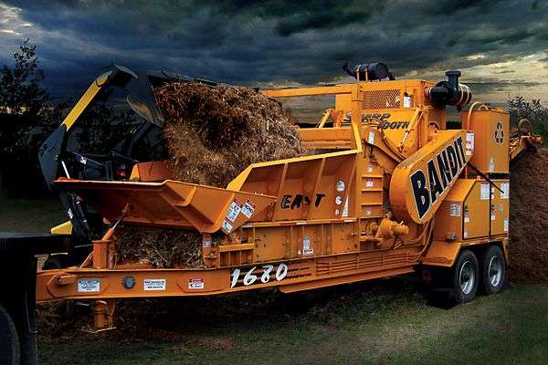 2025 Bandit Beast Horizontal Grinder | Model 1680XP - Track & Towable | Width 99" & 102" inches | Diesel Engine Horsepower Up-To 321 HP