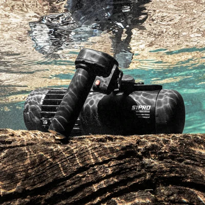 Lefeet Underwater Scooter | Model S1 PRO | Width 11.81" | Thrust 8 kgf | Depth 40m | For Scuba & SUP