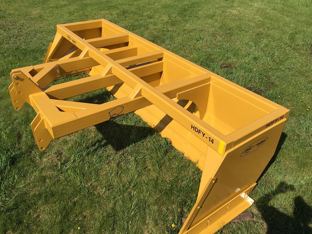 Apache Henke Buffalo 14' Heavy Duty Feedyard 3-Point Scraper w/Skids | Working Width 14' | 150–275 HP | For Tractors