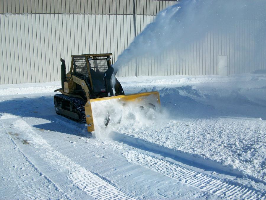 HitchDoc Hydraulic Snow Blower | Model HDS72SS | Width 72" inches | Oil Flow Range 11–35 GPM | For Extreme Duty Skid Steer