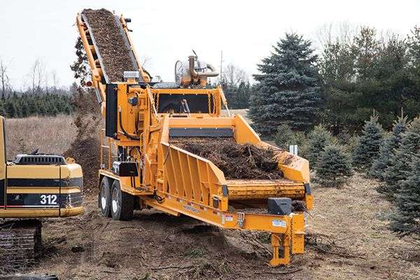 2025 Bandit The Beast Horizontal Grinder | Model 2460XP - Track & Towable | Width 102" inches | Bandit Control Panel