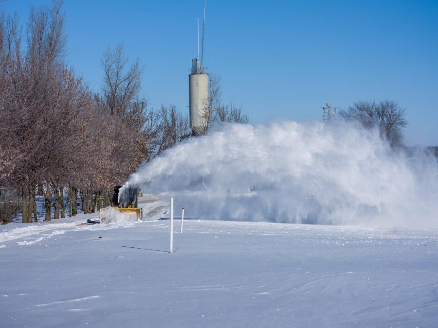 HitchDoc Hydraulic Snow Blower | Model HDS72SS | Width 72" inches | Oil Flow Range 11–35 GPM | For Extreme Duty Skid Steer
