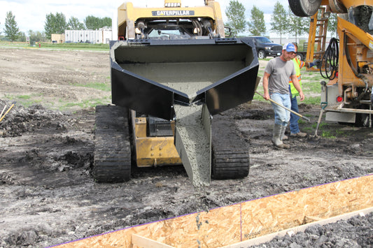 Erskine Concrete Bucket | Width 60” | 0.50 Yard Capacity | 10–20 GPM | For Skid Steer