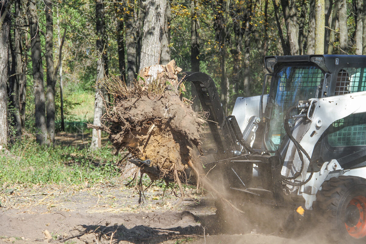 Erskine Grapple Stump Bucket | 45.4" Width | 10–20 GPM | For Skid Steers & Compact Loaders