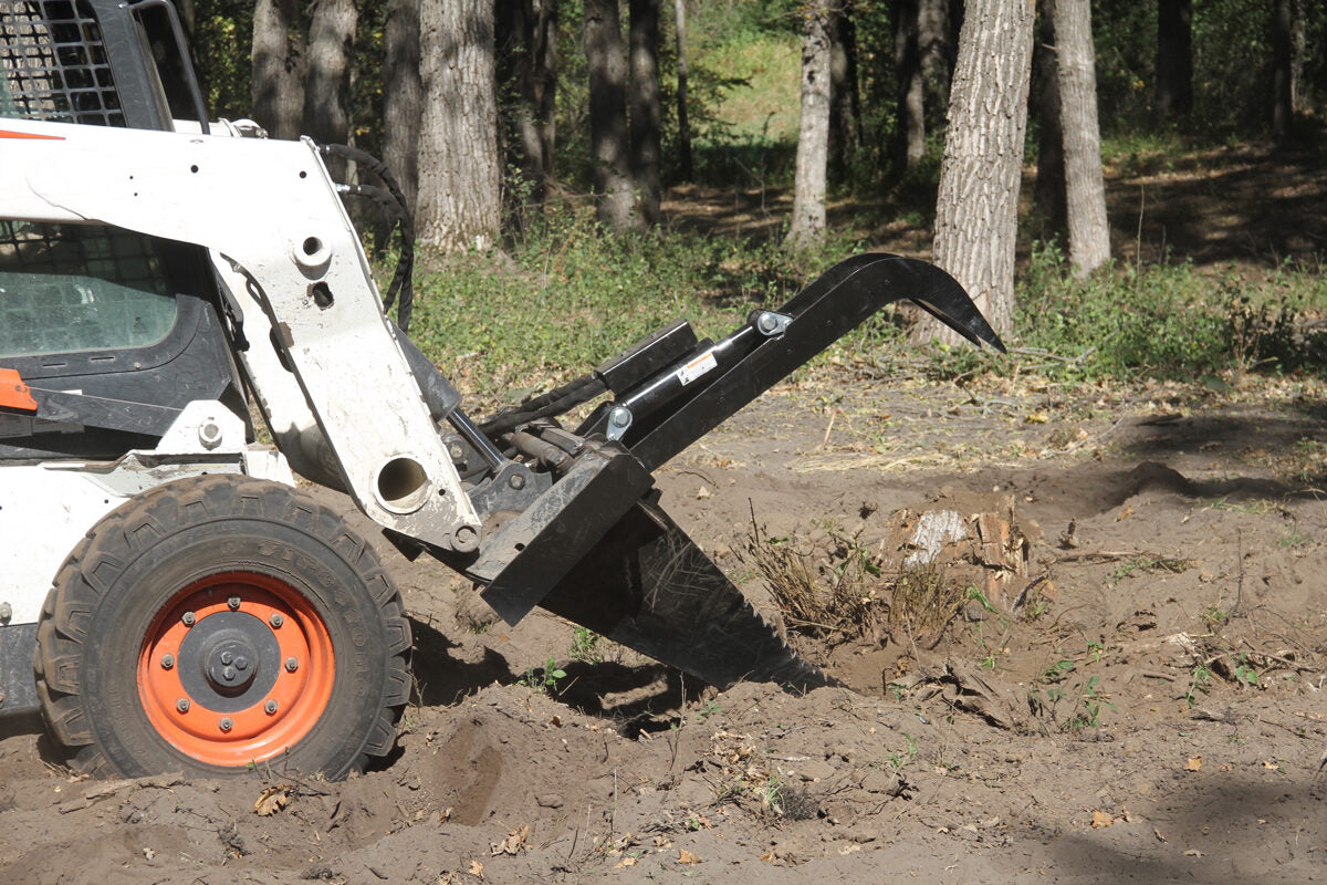 Erskine Grapple Stump Bucket | 45.4" Width | 10–20 GPM | For Skid Steers & Compact Loaders
