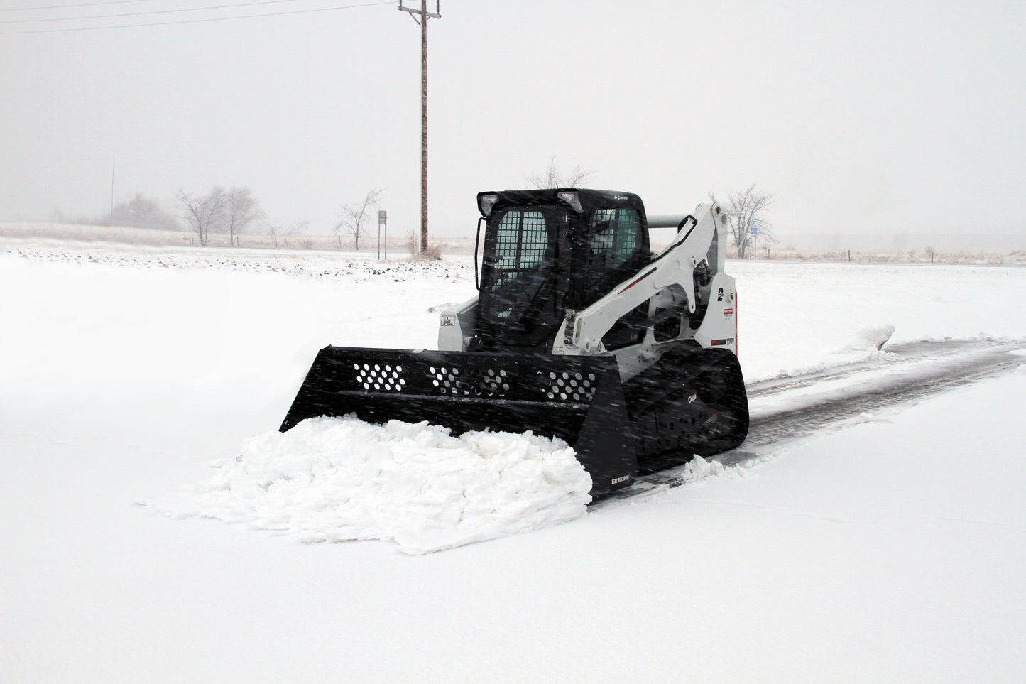 Erskine Snow/Light Material Bucket | Width 72” To 96” | 8–30+ GPM | For Skid Steer