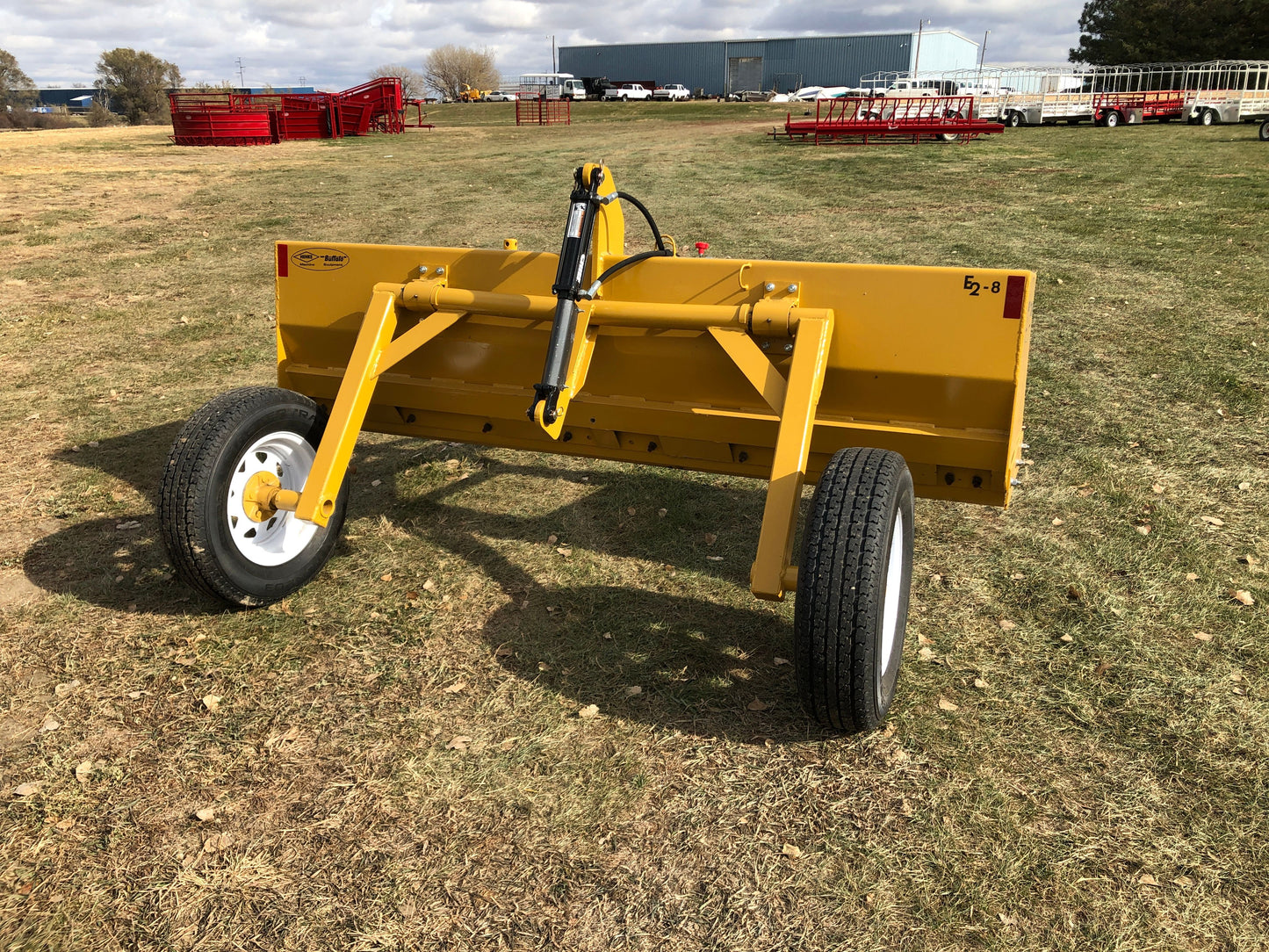 Apache Henke Buffalo 8' Estate II Scraper | Working Width 8' | 125‑225 HP | For Tractors