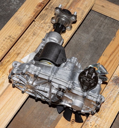 Hydro-Gear Commercial Hydrostatic Transmission | 3100 & 2800 Series | Deck Size 48"-60" | Horsepower 15–30 HP | For Zero-Turn Mowers