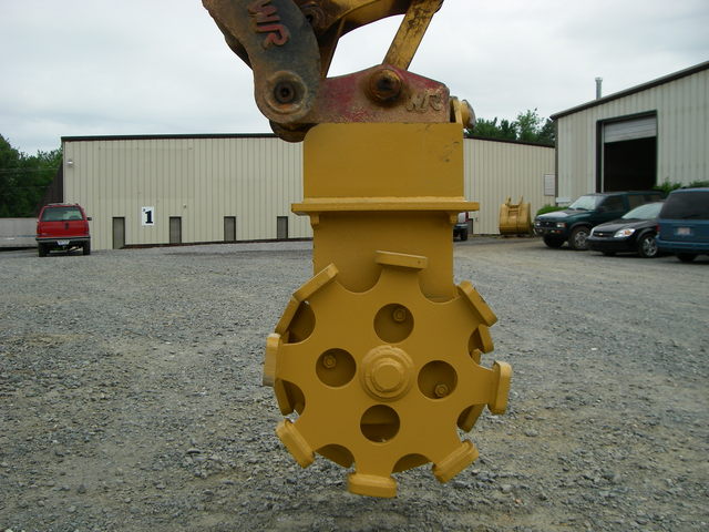 IS ATTACHMENT AR400 STEEL COMPACTION WHEEL FOR 7000 TO 39000 LBS MACHINE