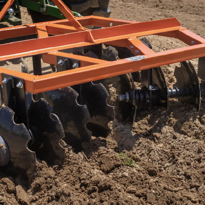 Titan Attachments Disc Harrow | 3 Point Hitch | 4'–6' Working Width | 16" Notched Discs | 425–661 lbs | For Tractors