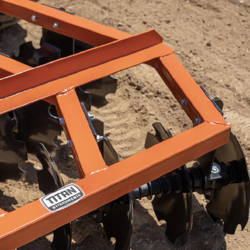 Titan Attachments Disc Harrow | 3 Point Hitch | 4'–6' Working Width | 16" Notched Discs | 425–661 lbs | For Tractors
