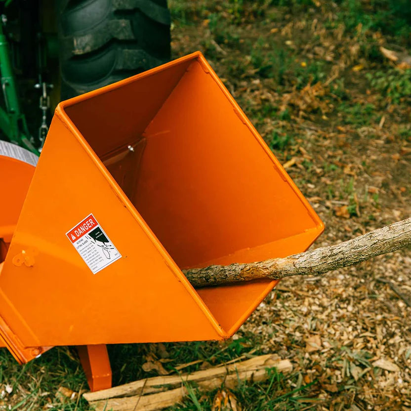 Titan Attachments Wood Chipper | 25"–30" Rotor | 4"–6" Chipping Capacity | 391–721 lbs | Self-Feeding Chute | 20–70 HP | For Tractors