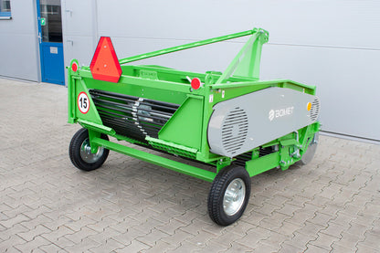 Bomet Upus 2-Row Conveyor Potato Digger | 57" Width | 50 HP | For Tractors