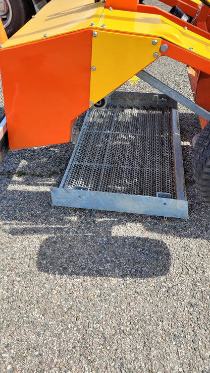 Cernia Light-Duty Beach Cleaner | 47" Width | 20 To 25 HP | For Tractors