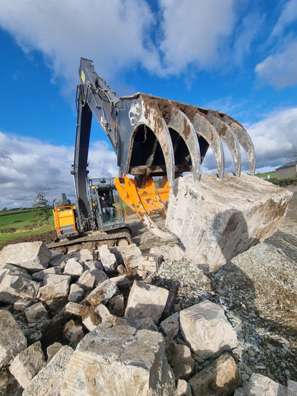 MDE Machinery | Scorpion Grapple | Model S500 To S1900 | Width 26.4" To 75" Inches | Machine Size 1.5 - 55 Tons | For Excavators