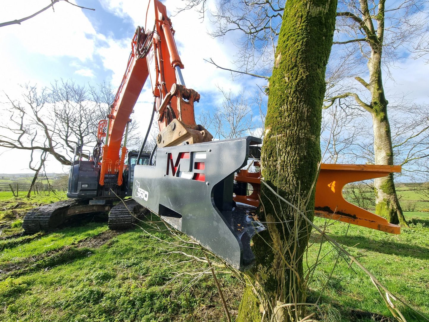 MDE Machinery | Tree Shear With Buncher | Model Koala 150T To Koala 550T | Cutting Capacity 6" To 21.5" Inches | Machine Size 1.5-40 Ton | For Excavator