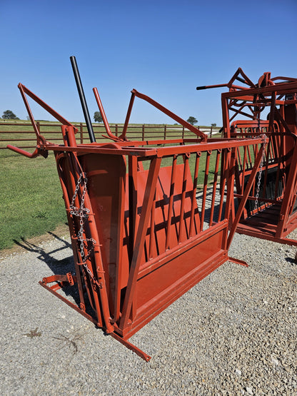 DH Farm Calf Table / Chute | Height 68" | Length 5' | Width 3'