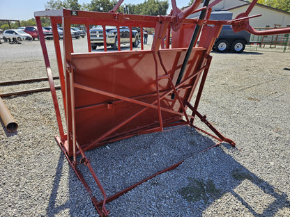 DH Farm Calf Table / Chute | Height 68" | Length 5' | Width 3'