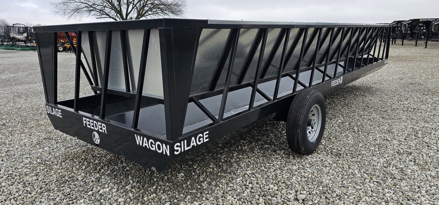 Industrias America Silage Wagon | Model 94R | Length 24' | Interior Width 5' | Horsepower 50+ HP | For Trucks & Tractors