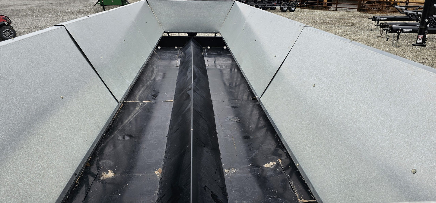Industrias America Silage Wagon | Model 94R | Length 24' | Interior Width 5' | Horsepower 50+ HP | For Trucks & Tractors