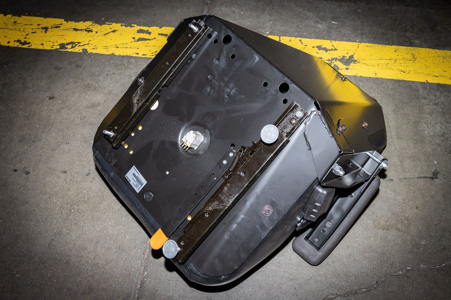 Swisher Premium Operator Seats | High-Back Suspension Seats with Armrests | | For Zero-Turn Mowers, Tractor, ATVs & UTV