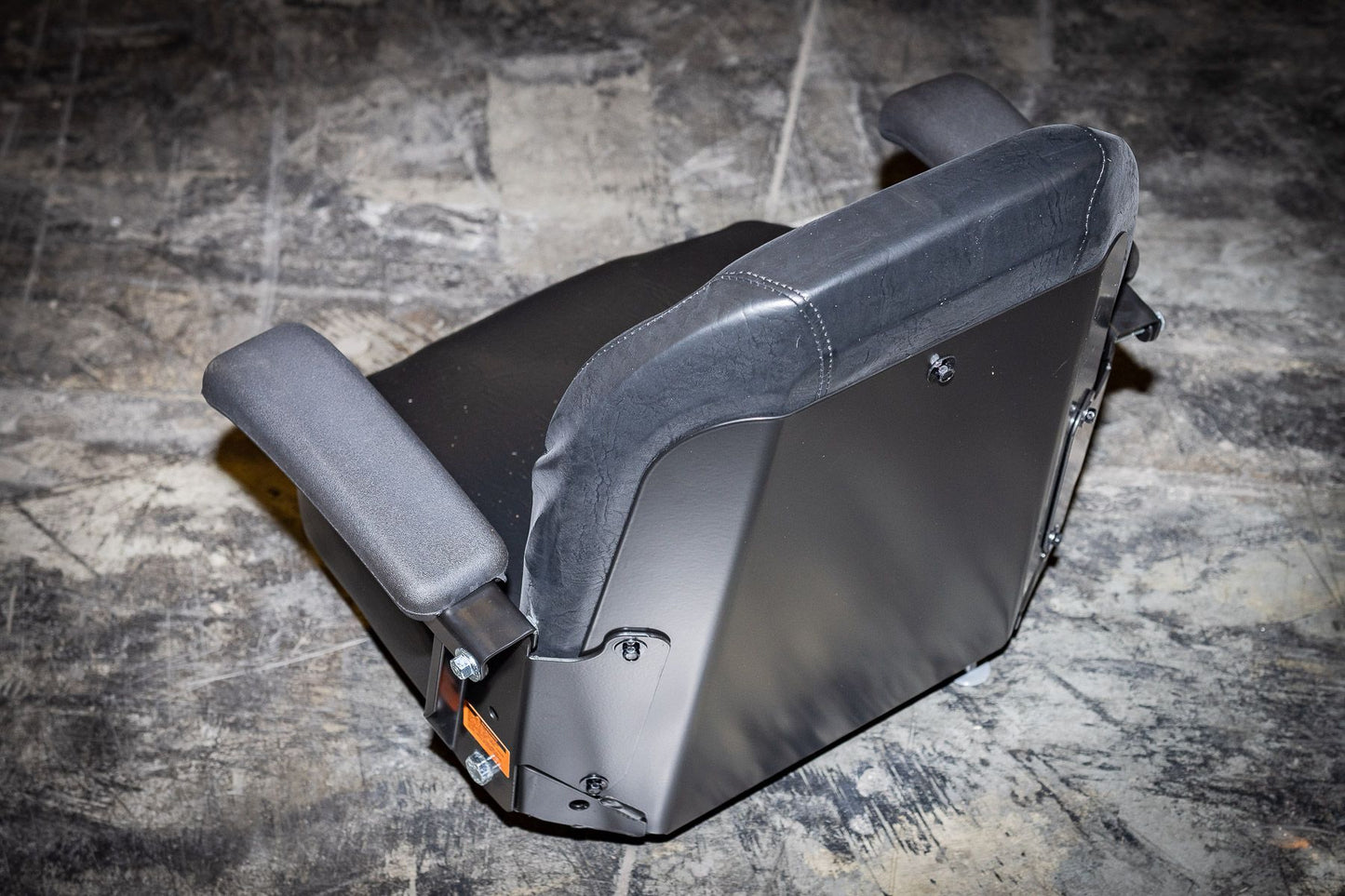 Swisher Premium Operator Seats | High-Back Suspension Seats with Armrests | | For Zero-Turn Mowers, Tractor, ATVs & UTV