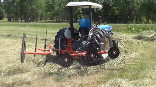 Befco Ground Driven Finger Wheel Rakes | Model RS2-02 To RS2-06 | Working Width 4'3" To 15'10" | Horsepower 16-80 HP | For Tractors