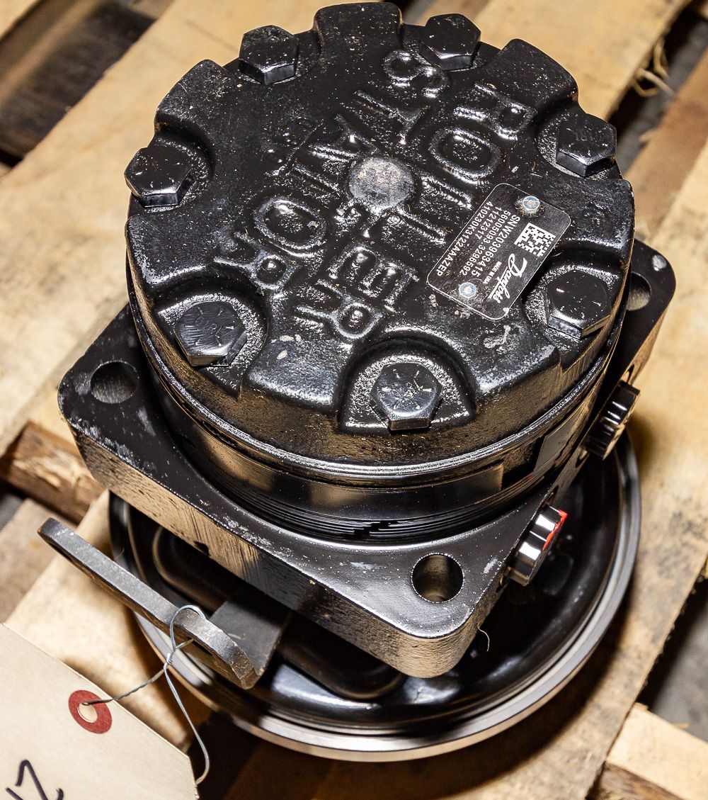 Swisher Motor & Hydraulic Motor Replacement Kit | Width 4",6" & 8" | 2 HP | For Rough Cut Mowers