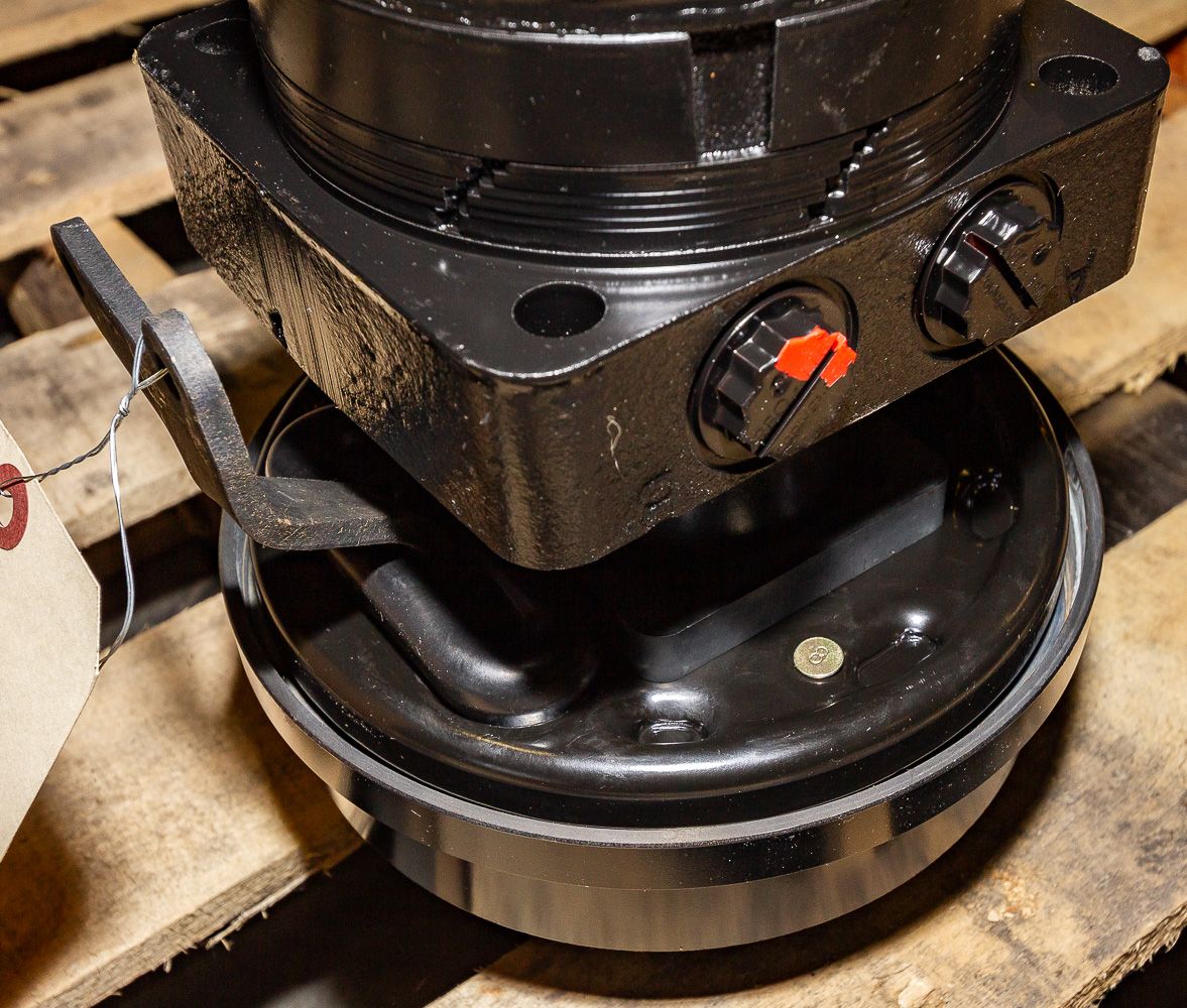 Swisher Motor & Hydraulic Motor Replacement Kit | Width 4",6" & 8" | 2 HP | For Rough Cut Mowers