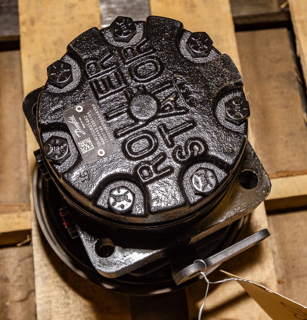 Swisher Motor & Hydraulic Motor Replacement Kit | Width 4",6" & 8" | 2 HP | For Rough Cut Mowers