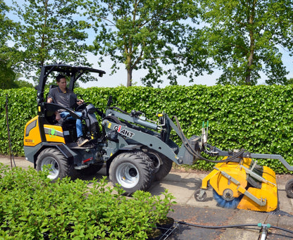 Tobroco-GiANT | Compact Wheel Loaders | G1200, G2200E & G2700HD | 36–43 mm Width | 25–50 HP | For Landscaping, Agriculture & Construction