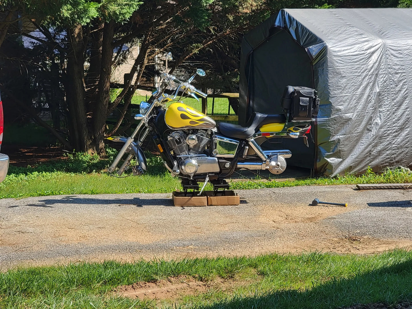 Black Widow Motorcycle Jack Lift | Model MC-JACK | Size 6" Wide | Capacity 1,100 lb | For Street, Cruiser, Touring & Sport Motorcycles