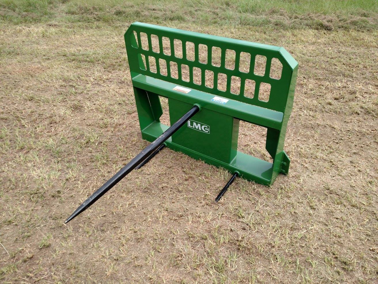 LMC AG FRONT END HAY SPEAR-SINGLE  LOADER ATTACHMENT FOR TRACTOR