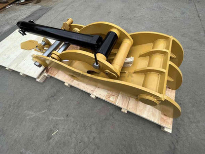 Bedrock Attachments Pin Grabber Thumb | Width 43.3" | Pin Size 110mm | 3 Teeth | Machine Size 45-50 Ton | For Excavators