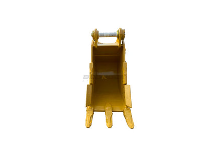 Bedrock Attachments Heavy-Duty Bucket | Model EB330DHD-30-0.78 | Width 33" | Capacity 0.78 CU M | Machine Size 30-40 Tons | For Excavators CAT 330