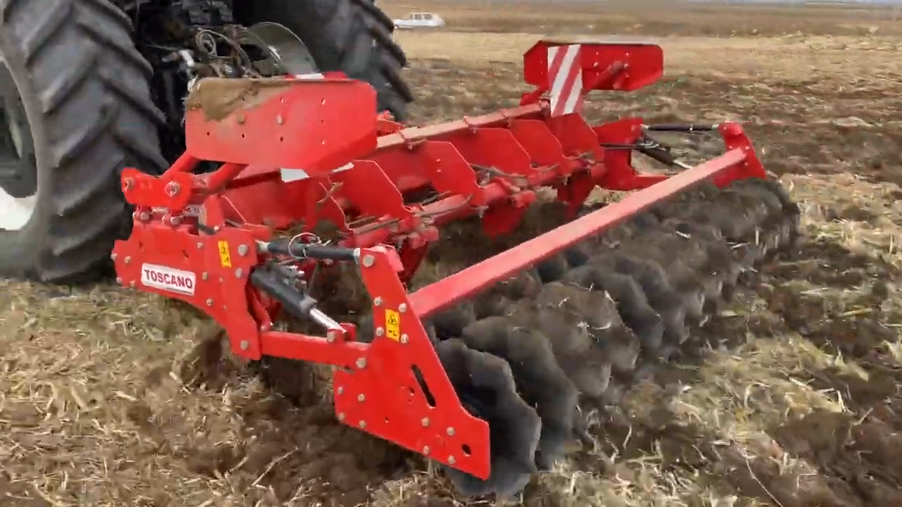 TOSCANO | Heavy Duty Subsoiler | Model 2500/5, 3000/7, 3500/7, 4000/9 & 5000/11 | Work Width 8.2 To 16.4 Feet | HorsePower 170-390 HP | For Tractor