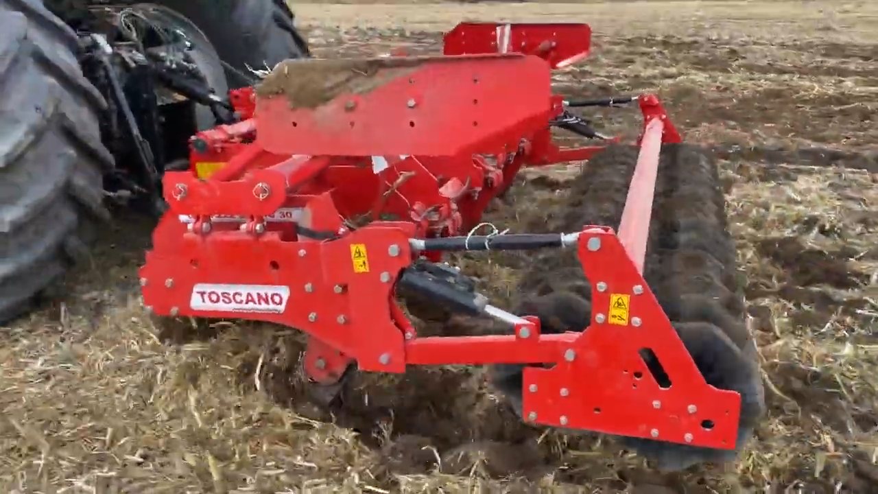 TOSCANO | Heavy Duty Subsoiler | Model 2500/5, 3000/7, 3500/7, 4000/9 & 5000/11 | Work Width 8.2 To 16.4 Feet | HorsePower 170-390 HP | For Tractor