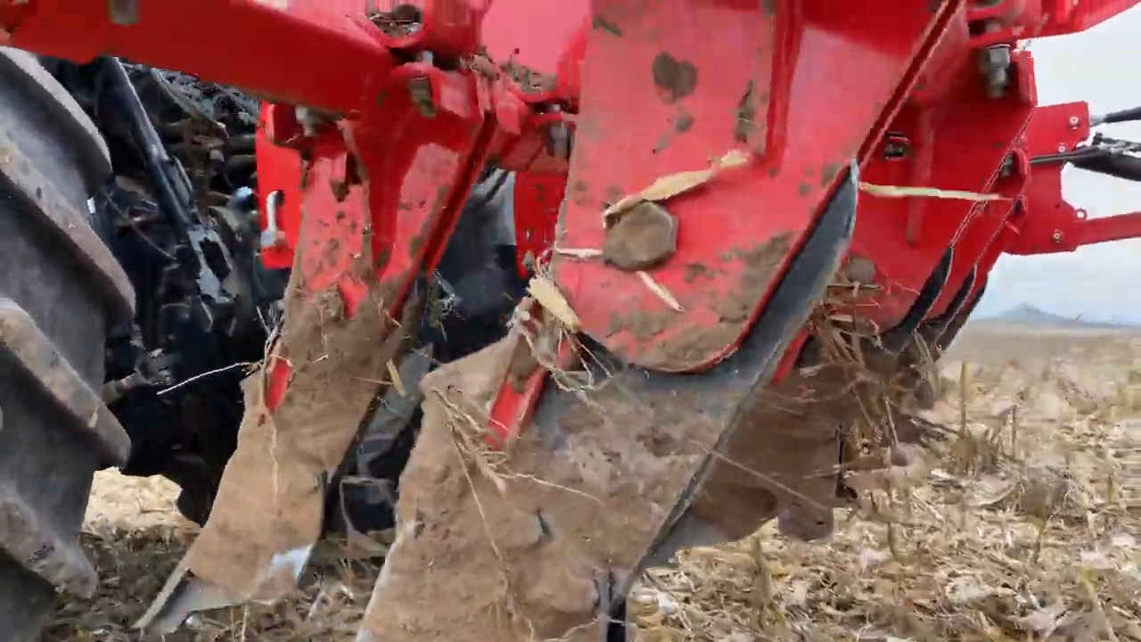 TOSCANO | Heavy Duty Subsoiler | Model 2500/5, 3000/7, 3500/7, 4000/9 & 5000/11 | Work Width 8.2 To 16.4 Feet | HorsePower 170-390 HP | For Tractor