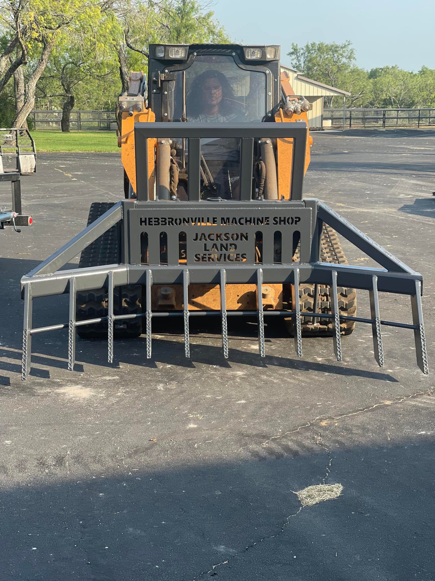 HEBBRONVILLE MACHINE SHOP 8’ & 12’ WNGED SKID-STEER STACKING RAKES FOR SKID STEER