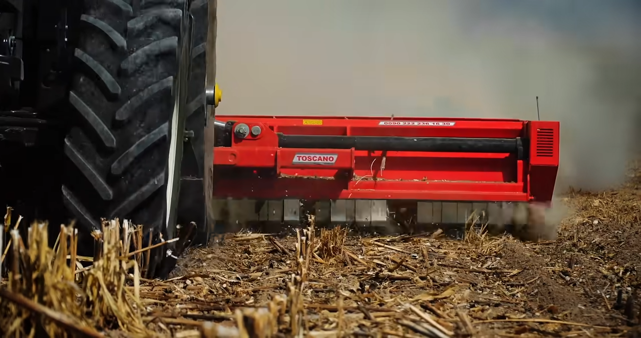 TOSCANO | Folding Shredder | Model 4800 & 6400 | Work Width 15.75 to 21 Feet | HorsePower 120-200 HP | For Tractor