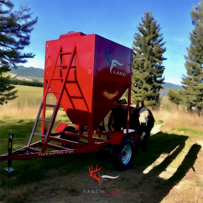 Ranchland Solutions Single Axle Mobile Feed Hoppers