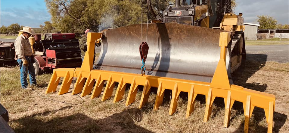 HEBBRONVILLE MACHINE SHOP 8’ TO 24’ PIN ON EXTRA HEAVY DUTY STACKING RAKE FOR SKID STEER