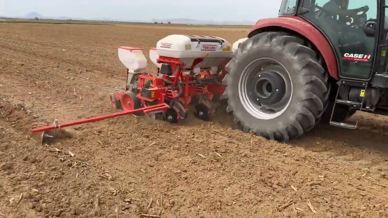 TOSCANO | Pneumatic Seeding Machine – NT Model | Model 4, 5, 6, 7, 8 & 12 Rows | Total Width 9.84 to 19.03 Feet | HorsePower 60-130 HP | For Tractor